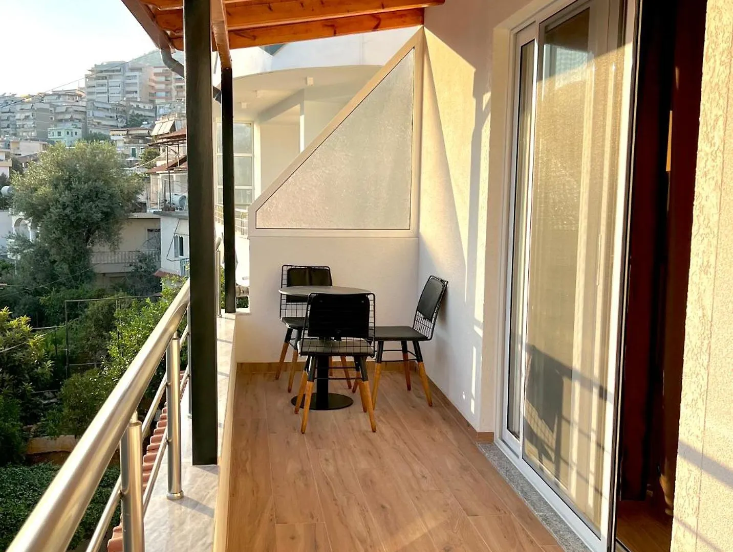 Poseidon Apartments  Sarande