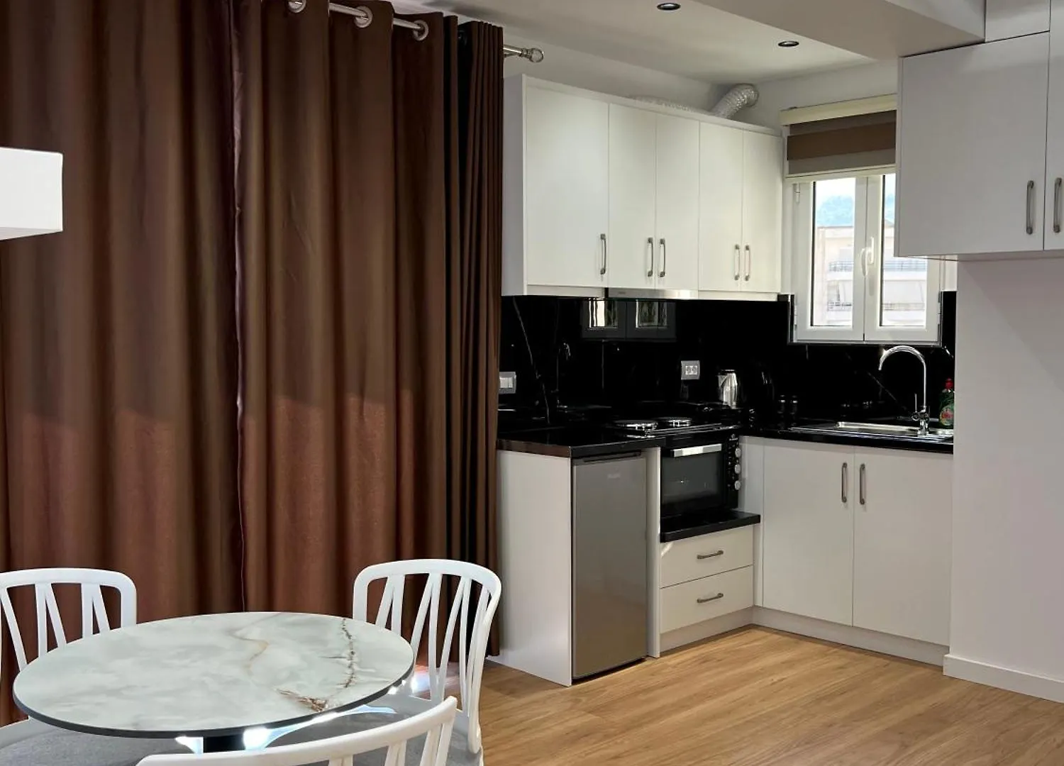 Poseidon Apartments Albania